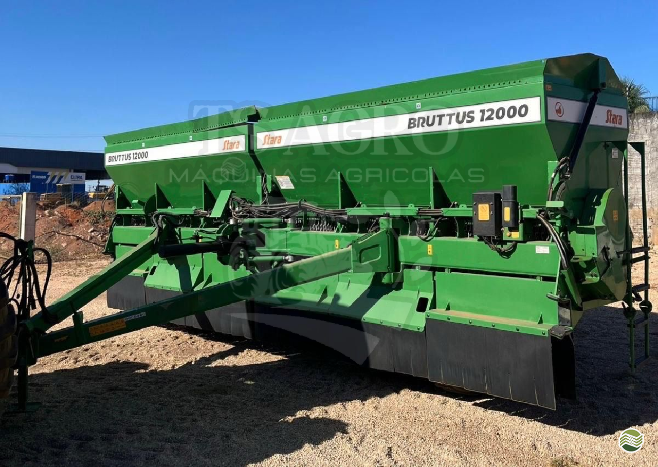 IMPLEMENTOS AGRICOLAS DISTRIBUIDOR CALCÁRIO 12000 Kg TS Agro Máquinas Agrícolas PRIMAVERA DO LESTE MATO GROSSO MT