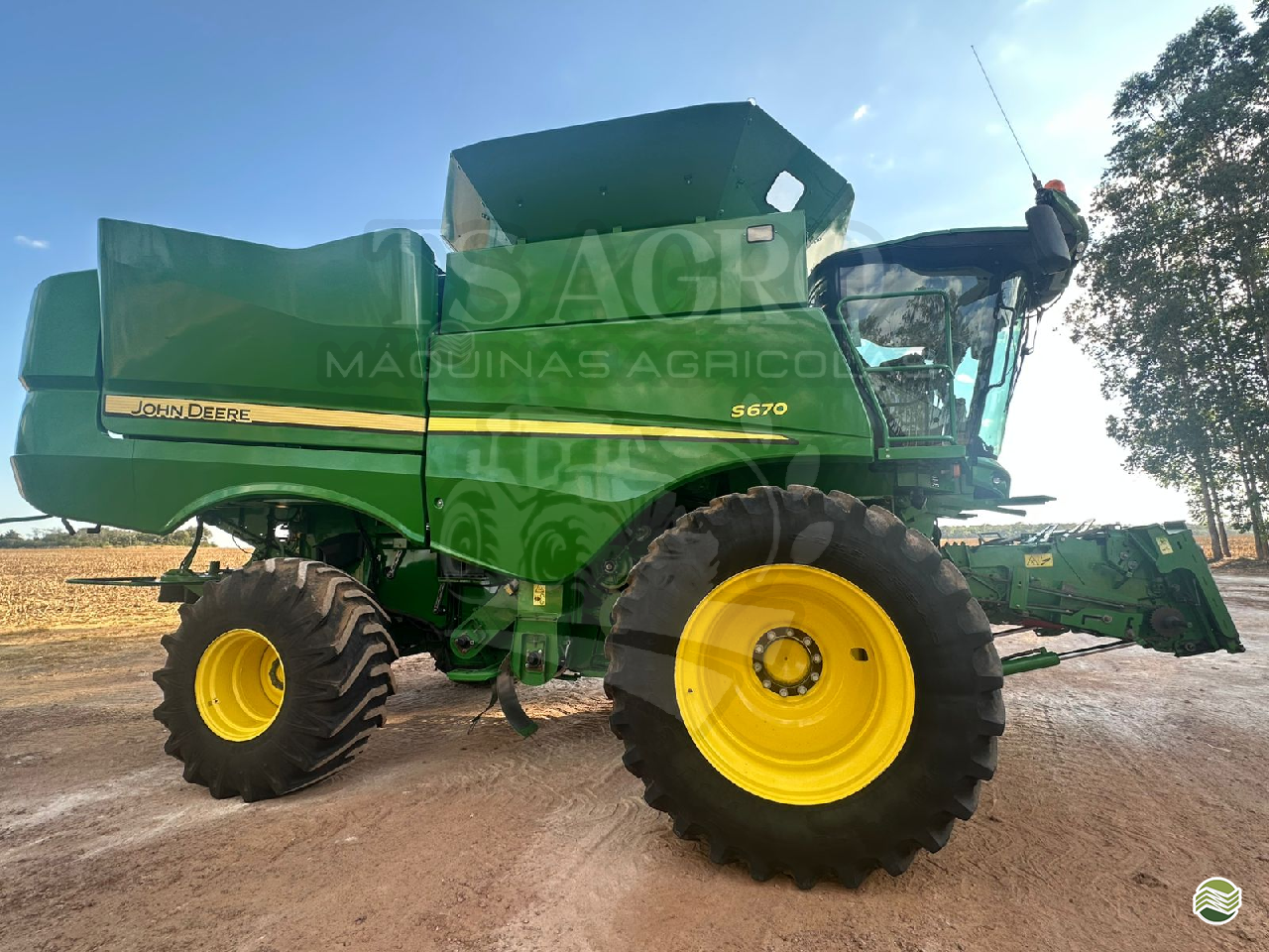 JOHN DEERE S670 de TS Agro Máquinas Agrícolas