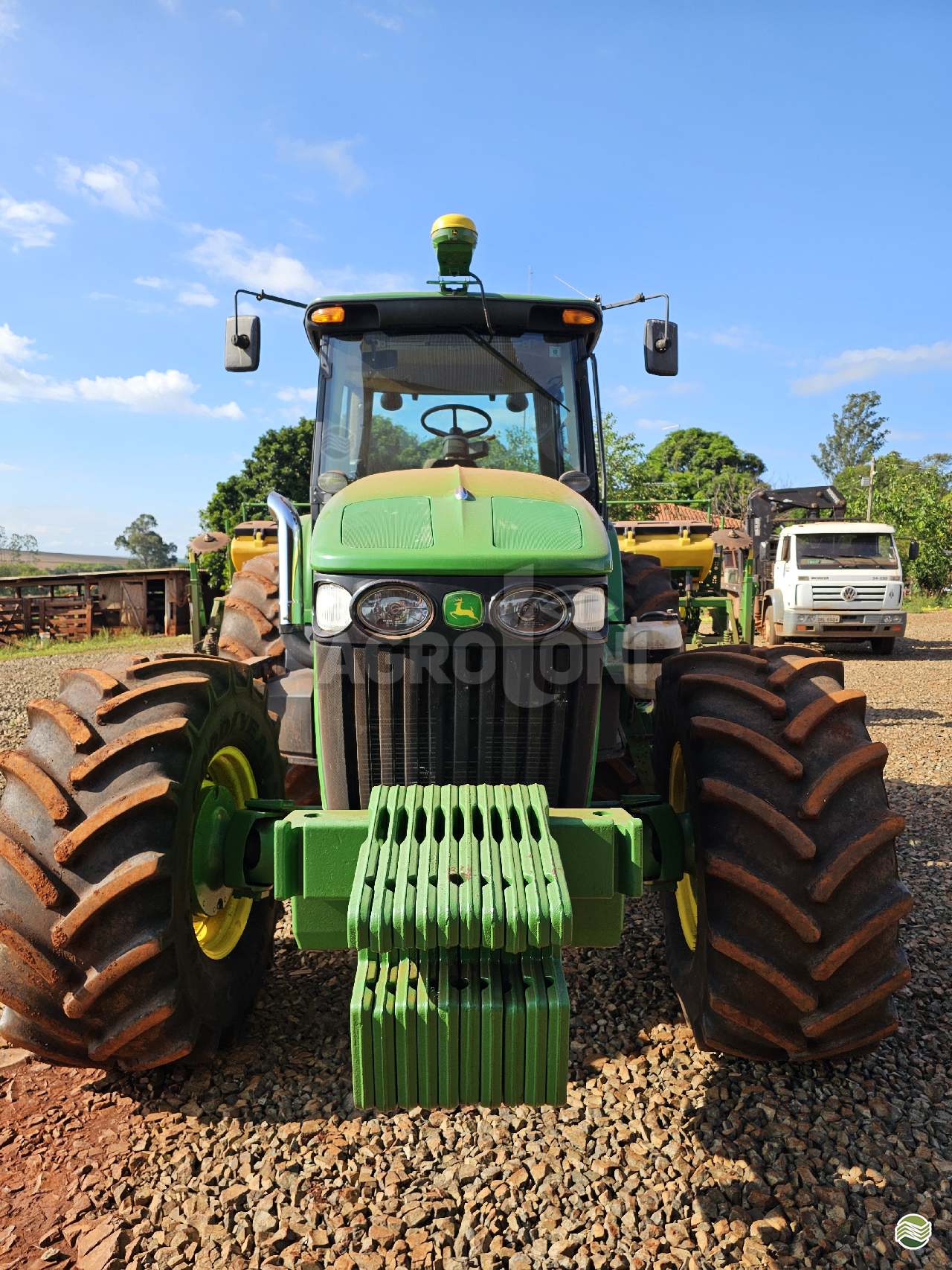 TRATOR JOHN DEERE JOHN DEERE 7225J Tração 4x4 Agrotoni ASSIS SÃO PAULO SP