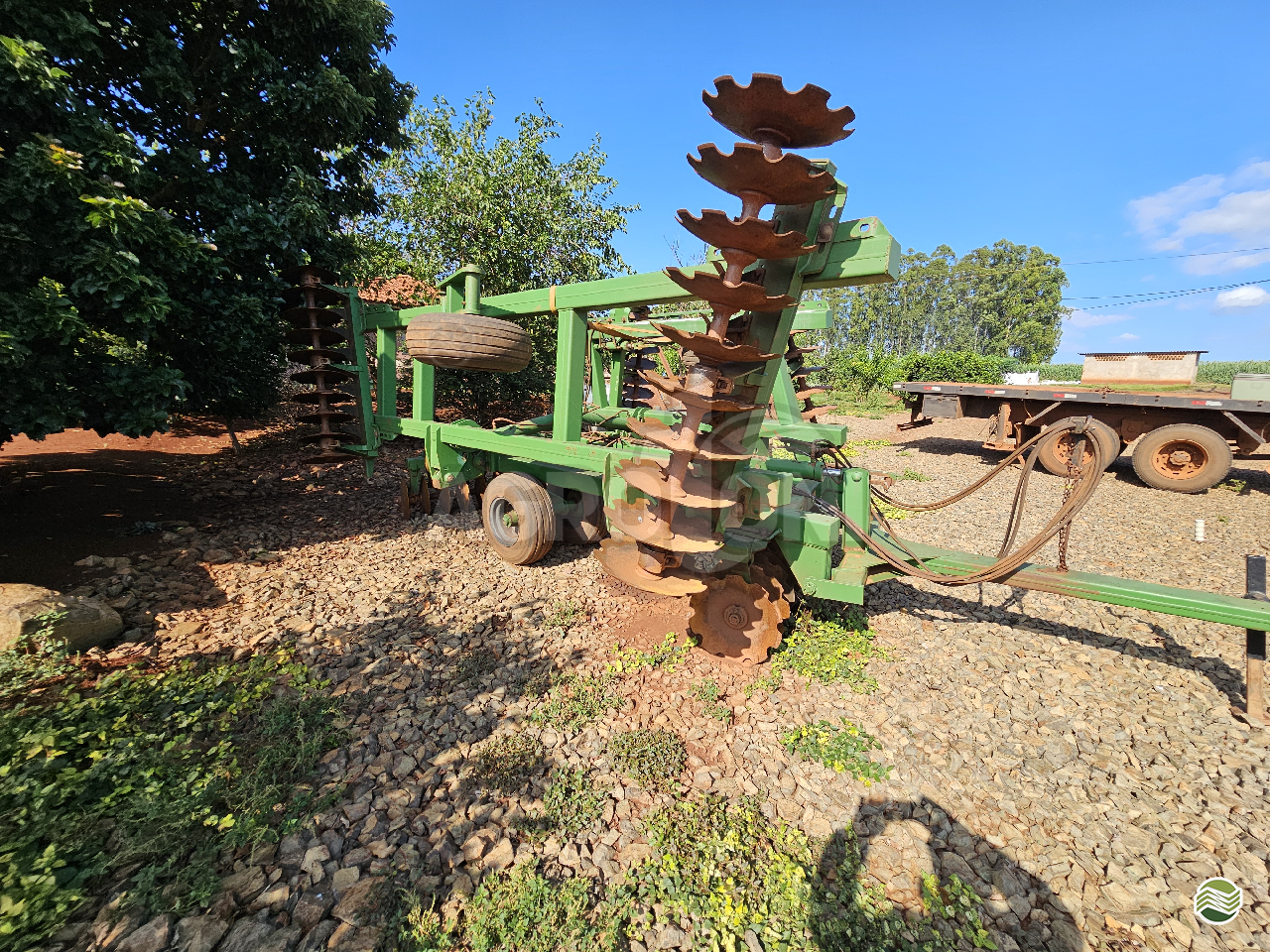 IMPLEMENTOS AGRICOLAS GRADE NIVELADORA NIVELADORA 64 DISCOS Agrotoni ASSIS SÃO PAULO SP