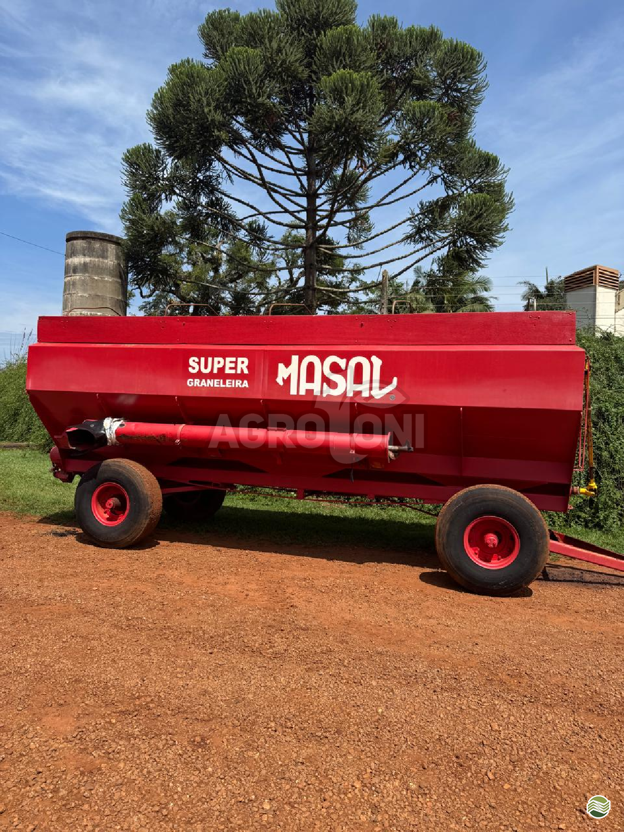 IMPLEMENTOS AGRICOLAS CARRETA BAZUKA GRANELEIRA 15000 Agrotoni ASSIS SÃO PAULO SP