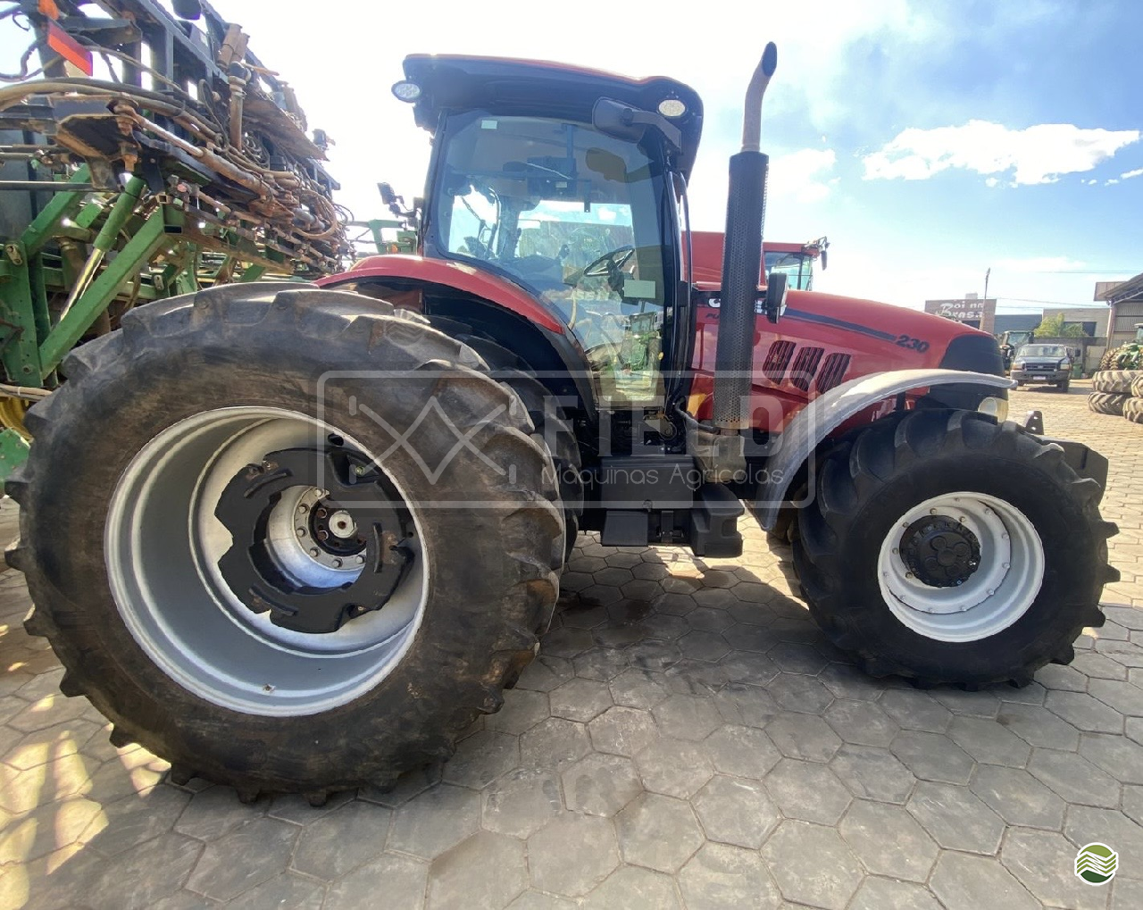 TRATOR CASE PUMA 230 Tração 4x4 Field Máquinas Agrícolas CLEVELANDIA PARANÁ PR