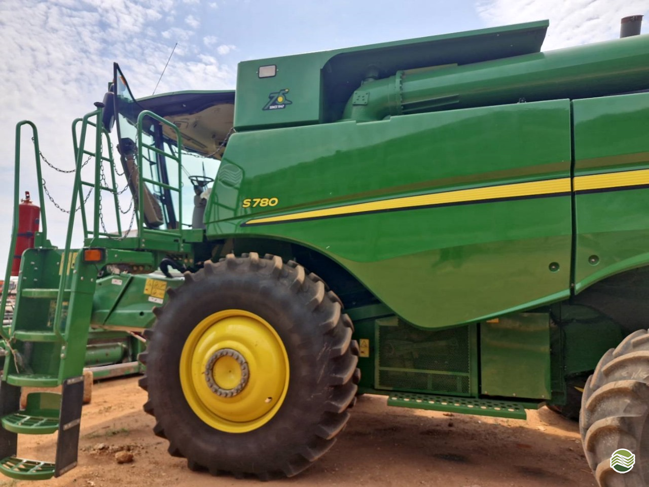 COLHEITADEIRA JOHN DEERE JOHN DEERE S780 Field Máquinas Agrícolas CLEVELANDIA PARANÁ PR