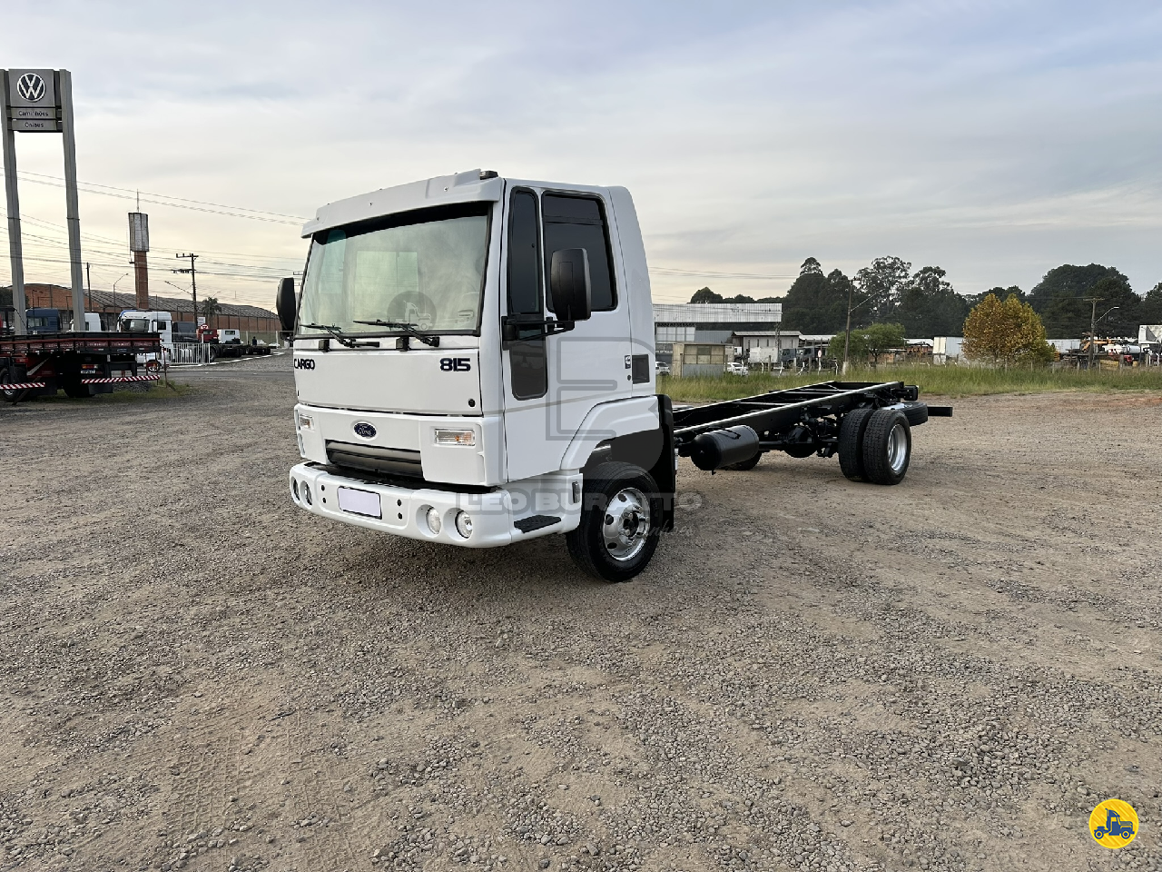 CAMINHAO FORD CARGO 815 Chassis 3/4 4x2 Léo Buratto Caminhões LAGES SANTA CATARINA SC