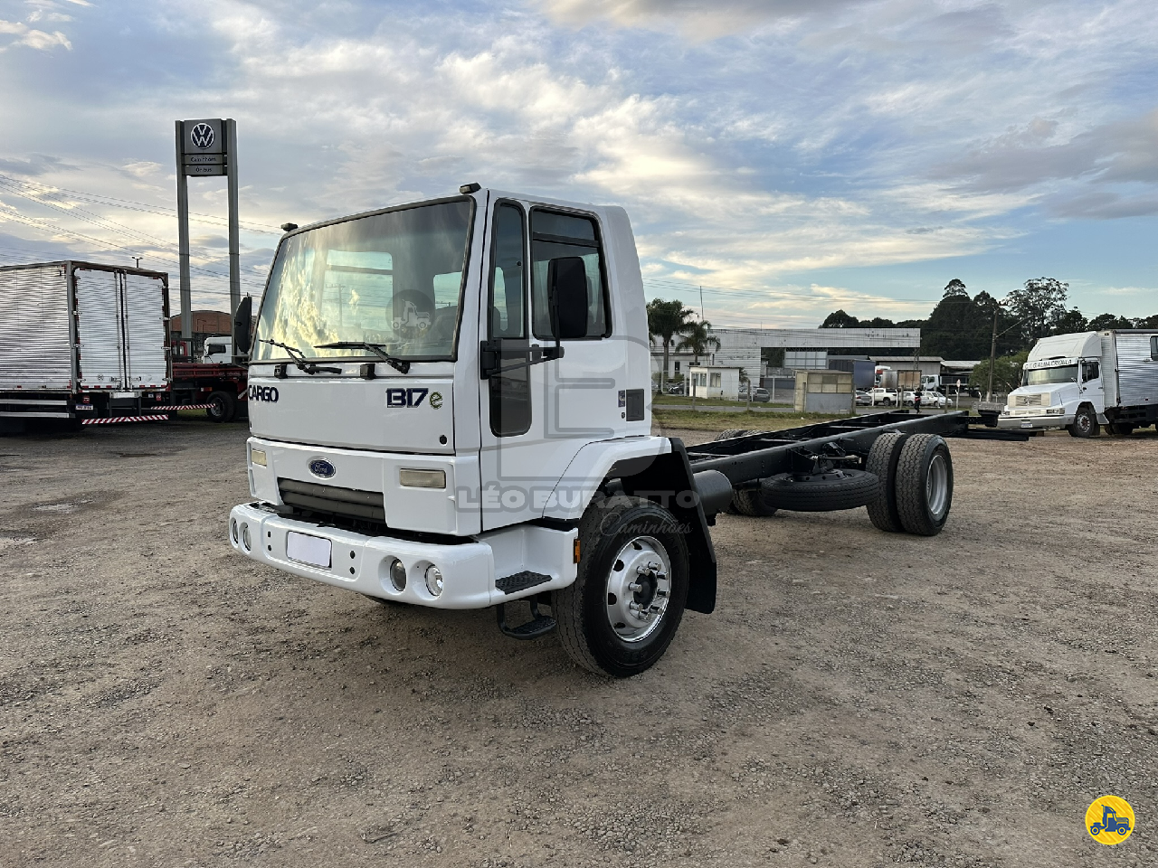 CAMINHAO FORD CARGO 1317 Chassis Toco 4x2 Léo Buratto Caminhões LAGES SANTA CATARINA SC