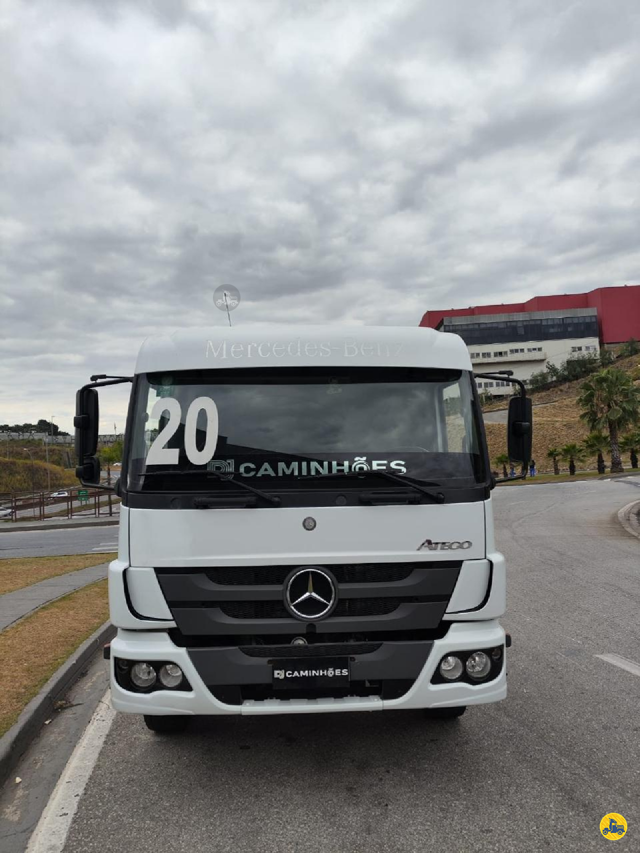 MB 2426 de DJ Caminhões 