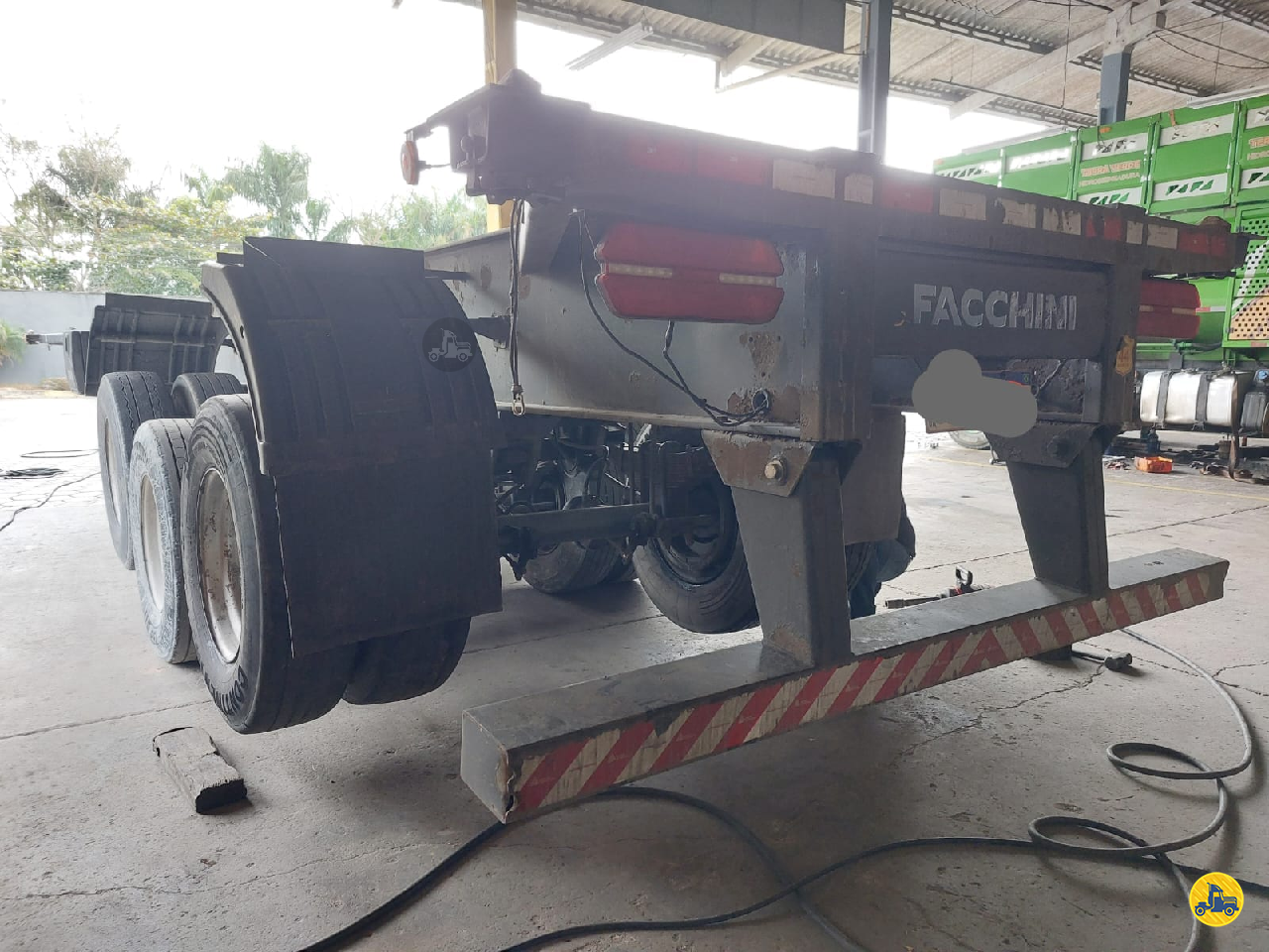 PORTA-CONTAINER de AD Carretas